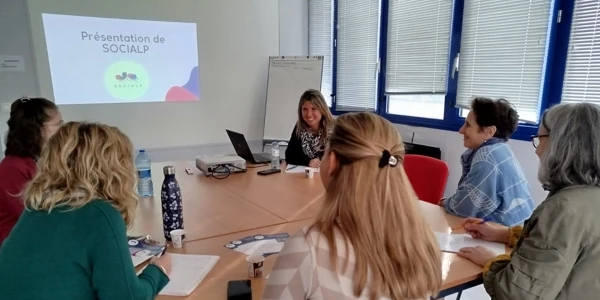 Présentation de SOCIALP lors de l'atelier collectif Le Champ des Possibles pour le retour à l'emploi et la formation